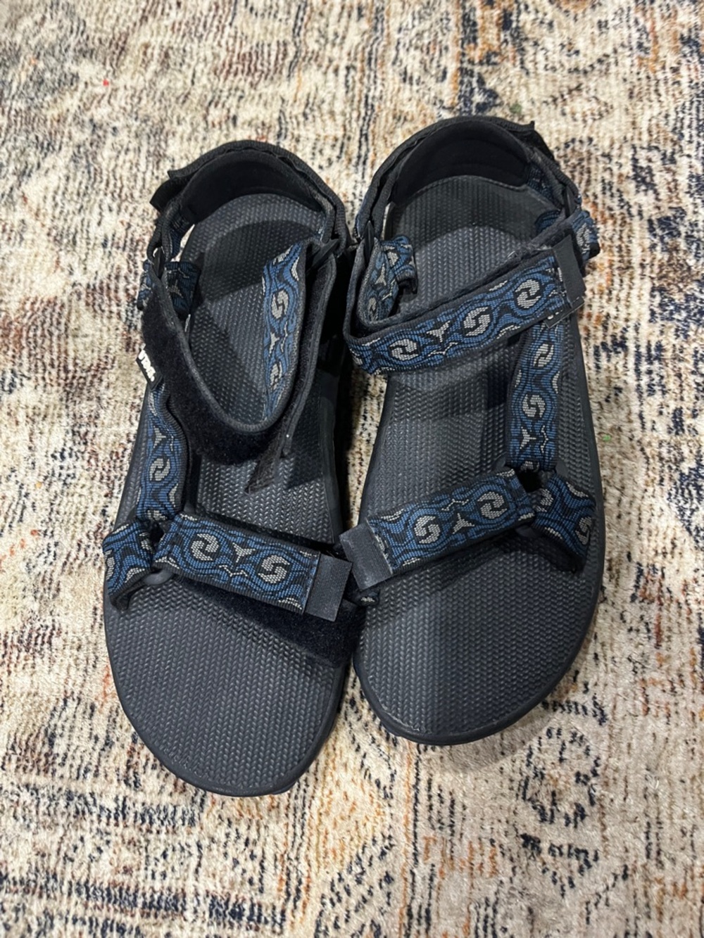 Mens size 9 Teva Sandals